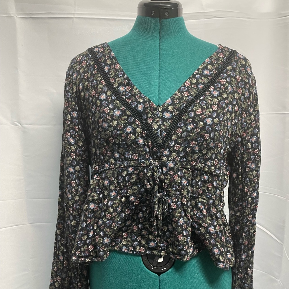 Aeropostale long sleeve crop top